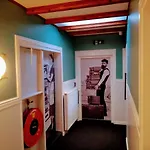 Oda ve Kahvaltı Katoo Linne