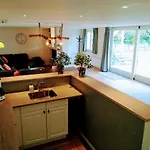 Oda ve Kahvaltı Katoo Linne