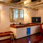 Oda ve Kahvaltı Katoo Linne