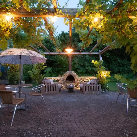 Katoo Bed & Breakfast