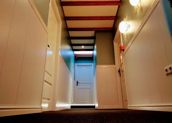 Alojamento de Acomodação e Pequeno-almoço Katoo Linne