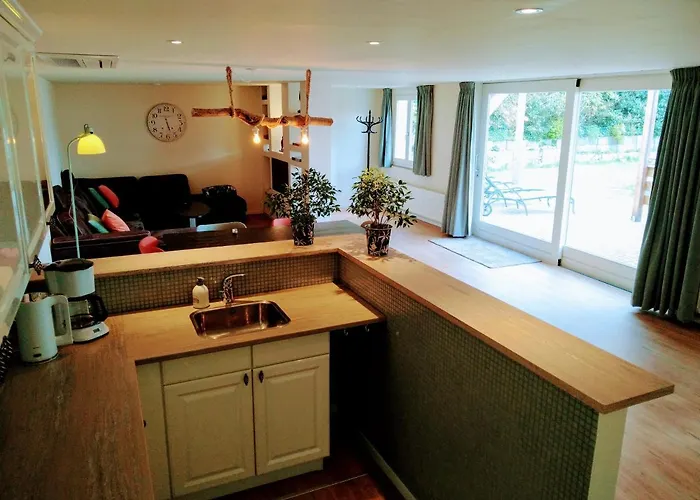 Alojamento de Acomodação e Pequeno-almoço Katoo Linne