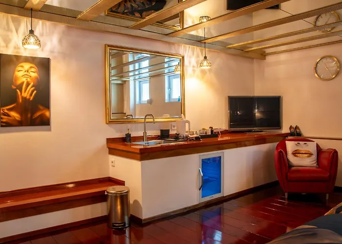 Alojamento de Acomodação e Pequeno-almoço Katoo Linne